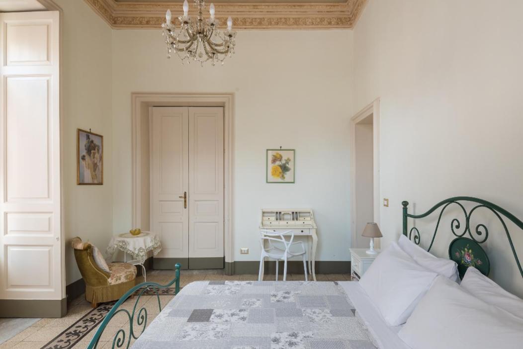 Palazzo Arcidiacono - Luxury Holidays CTA Eksteriør billede