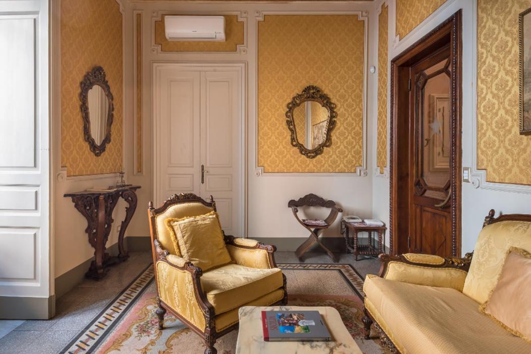 Palazzo Arcidiacono - Luxury Holidays CTA Eksteriør billede